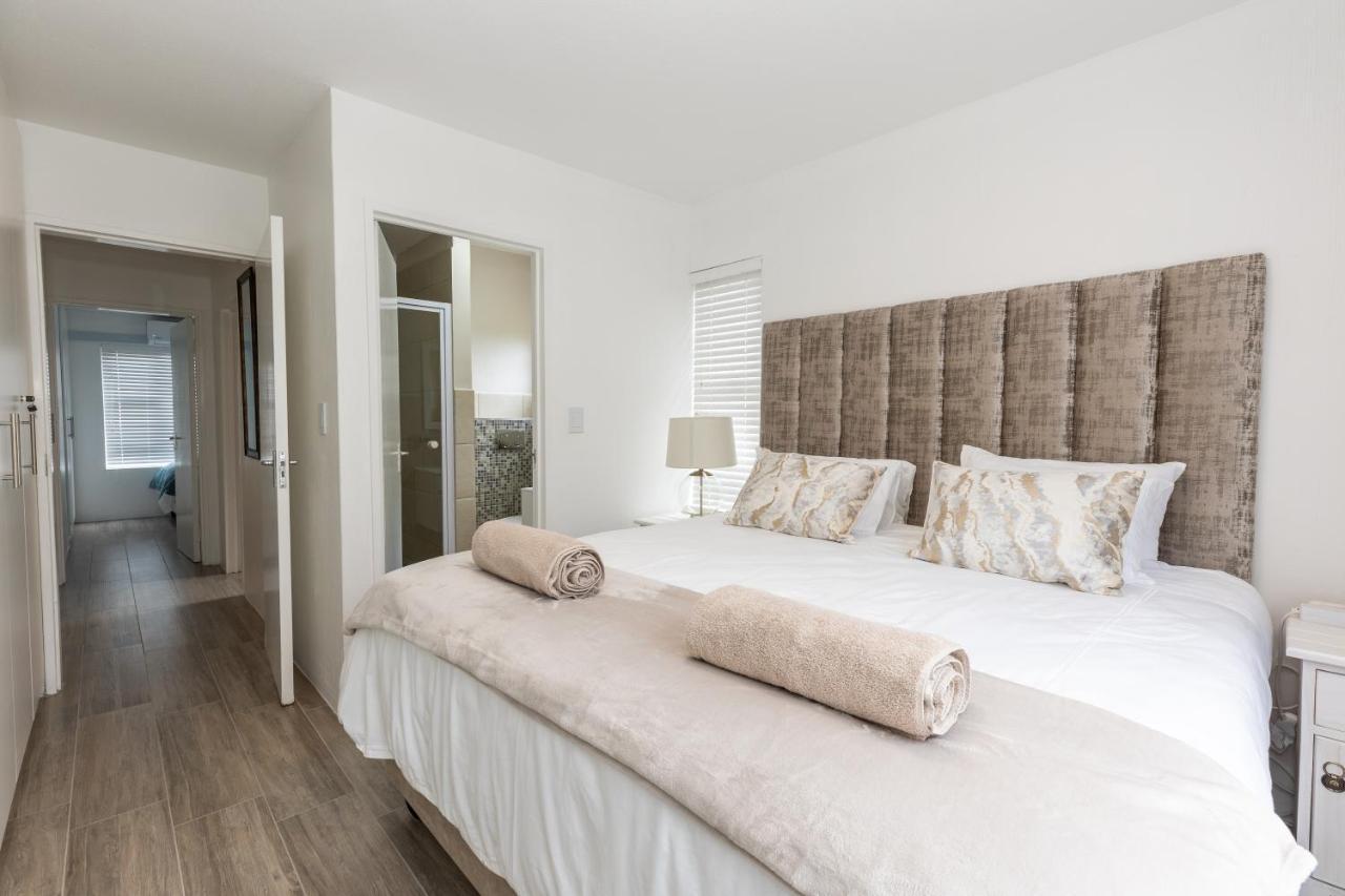 67 The Shades - Luxury Apartment In Umhlanga - Airconditioning Throughout And Inverter Durban Eksteriør billede