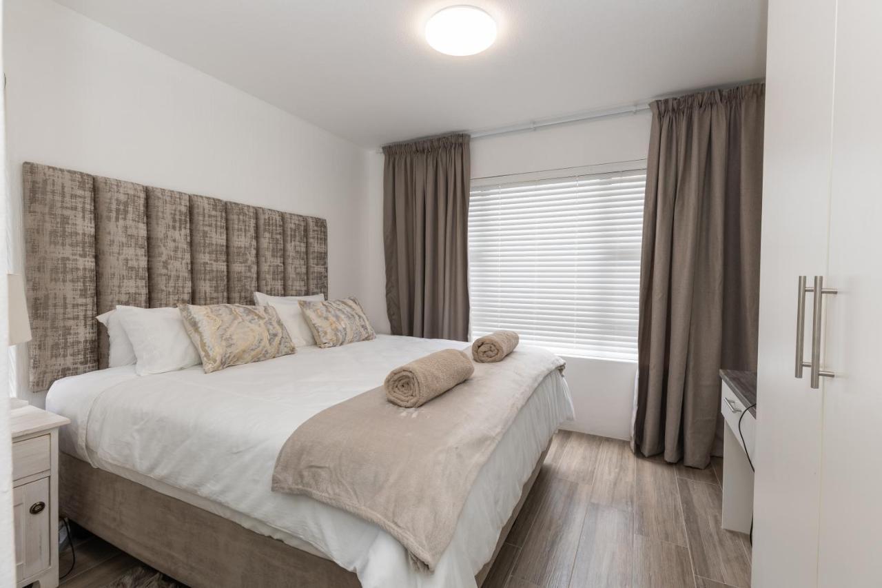 67 The Shades - Luxury Apartment In Umhlanga - Airconditioning Throughout And Inverter Durban Eksteriør billede