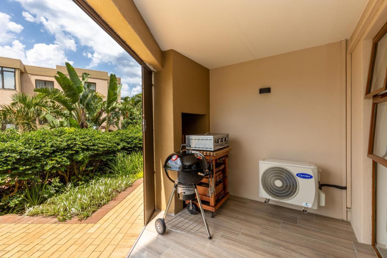 67 The Shades - Luxury Apartment In Umhlanga - Airconditioning Throughout And Inverter Durban Eksteriør billede