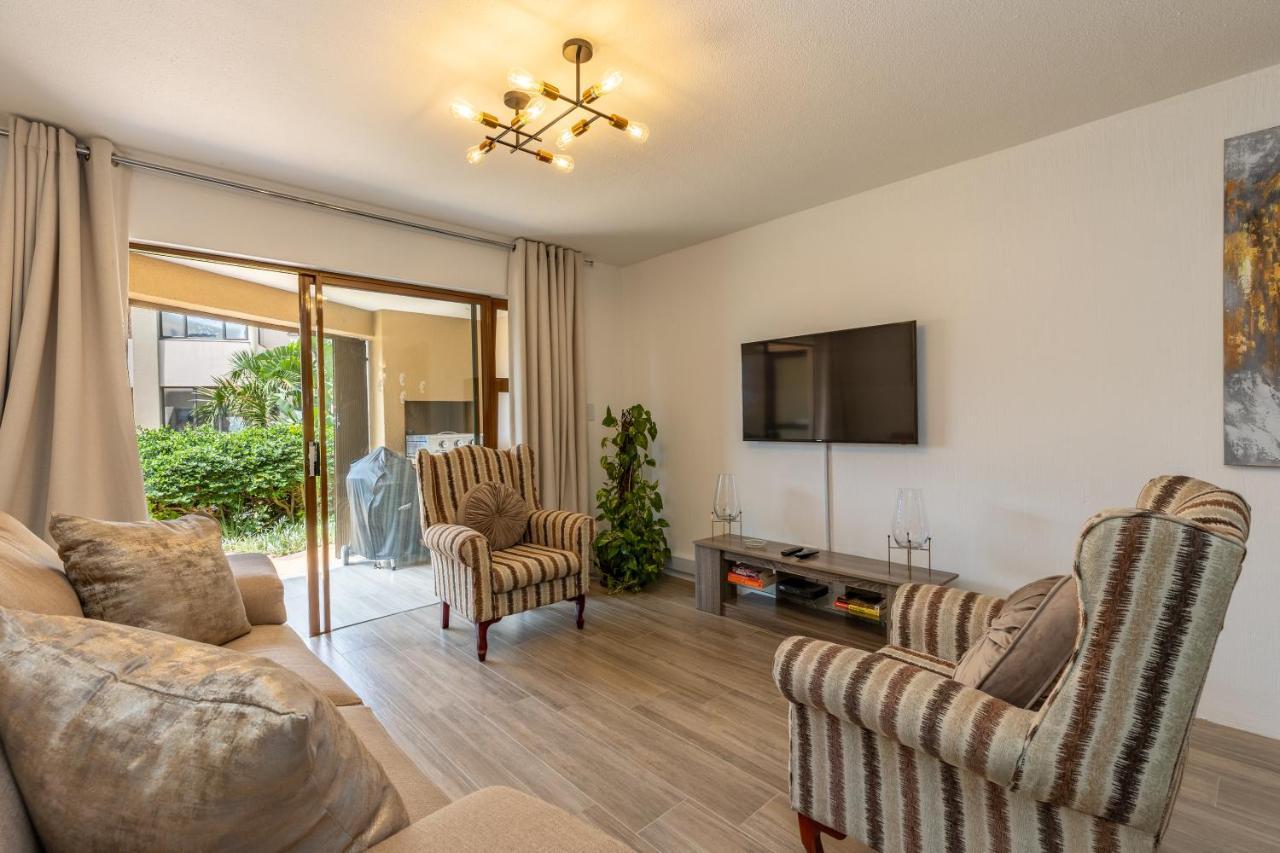 67 The Shades - Luxury Apartment In Umhlanga - Airconditioning Throughout And Inverter Durban Eksteriør billede